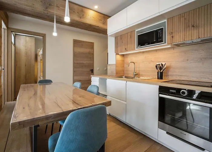 Ski-in Ski-out Fully Renovated With Panoramic Views Appartement *