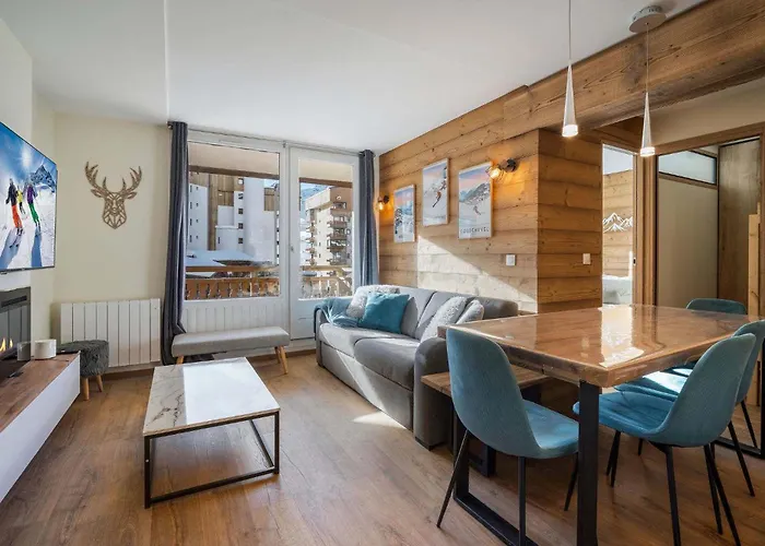 Апартаменты Ski-in Ski-out Fully Renovated With Panoramic Views *